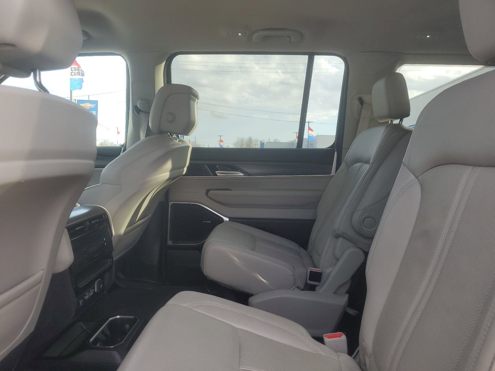 2024 Jeep Wagoneer Series II