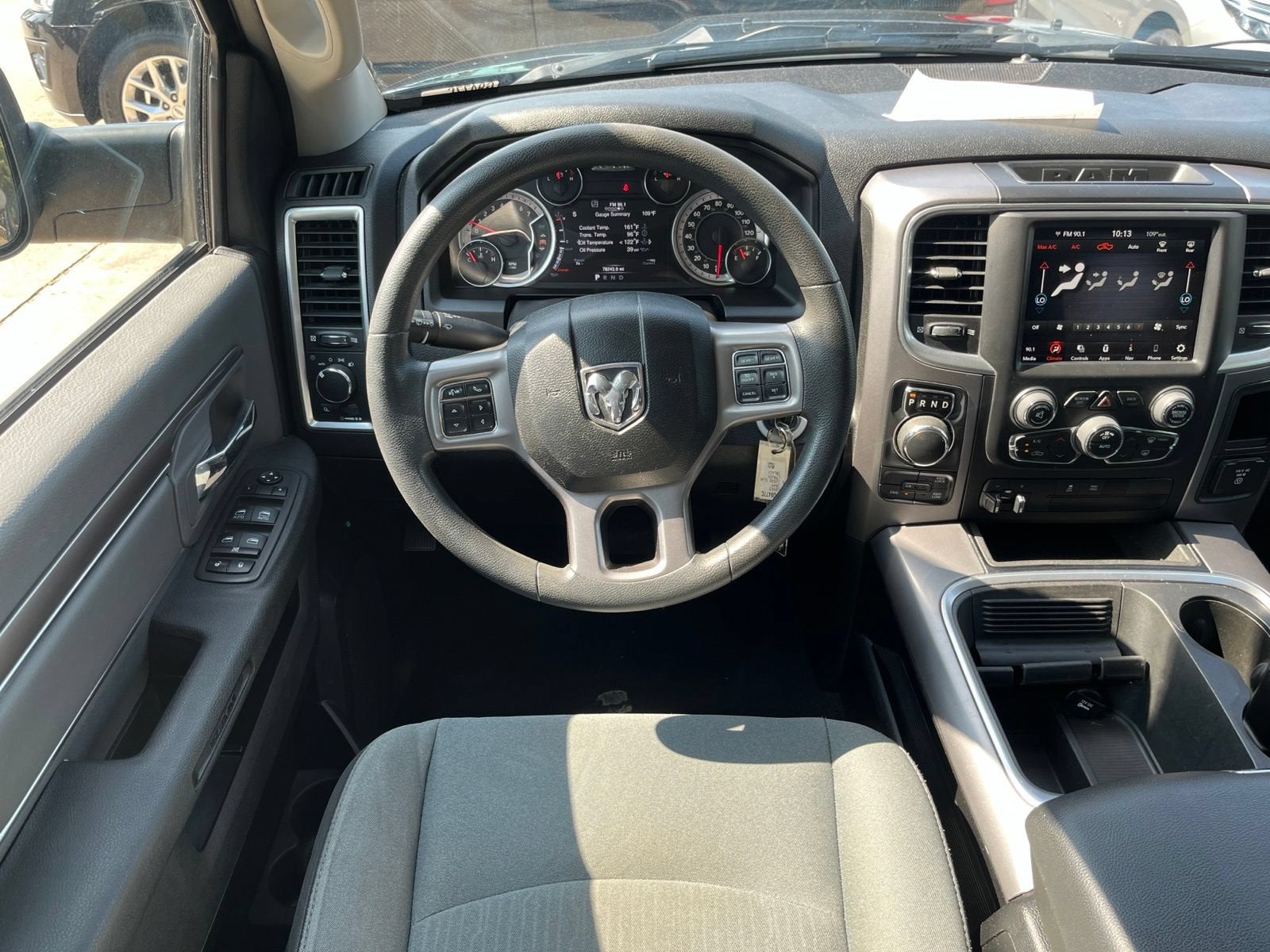 2023 RAM 1500 Classic SLT Crew Cab 4x4 5'7" Box