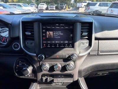 2020 RAM 1500 Big Horn Crew Cab 4x4 5'7" Box