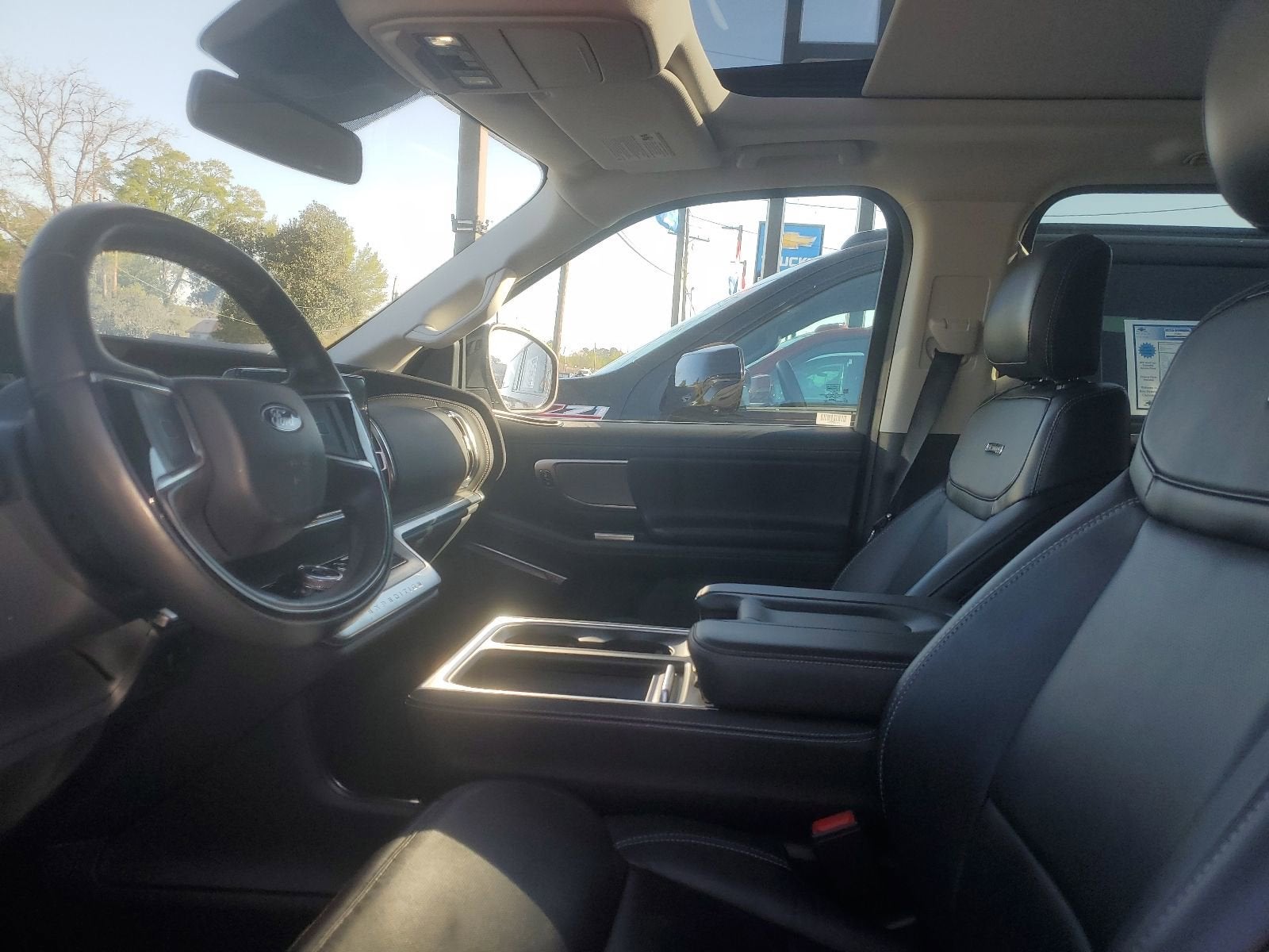 2025 Ford Expedition Platinum