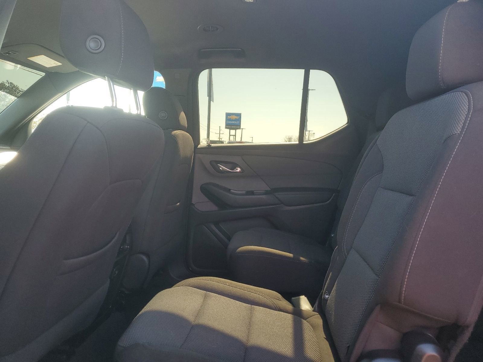 2022 Chevrolet Traverse LT Cloth