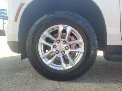 2025 Chevrolet Suburban LT