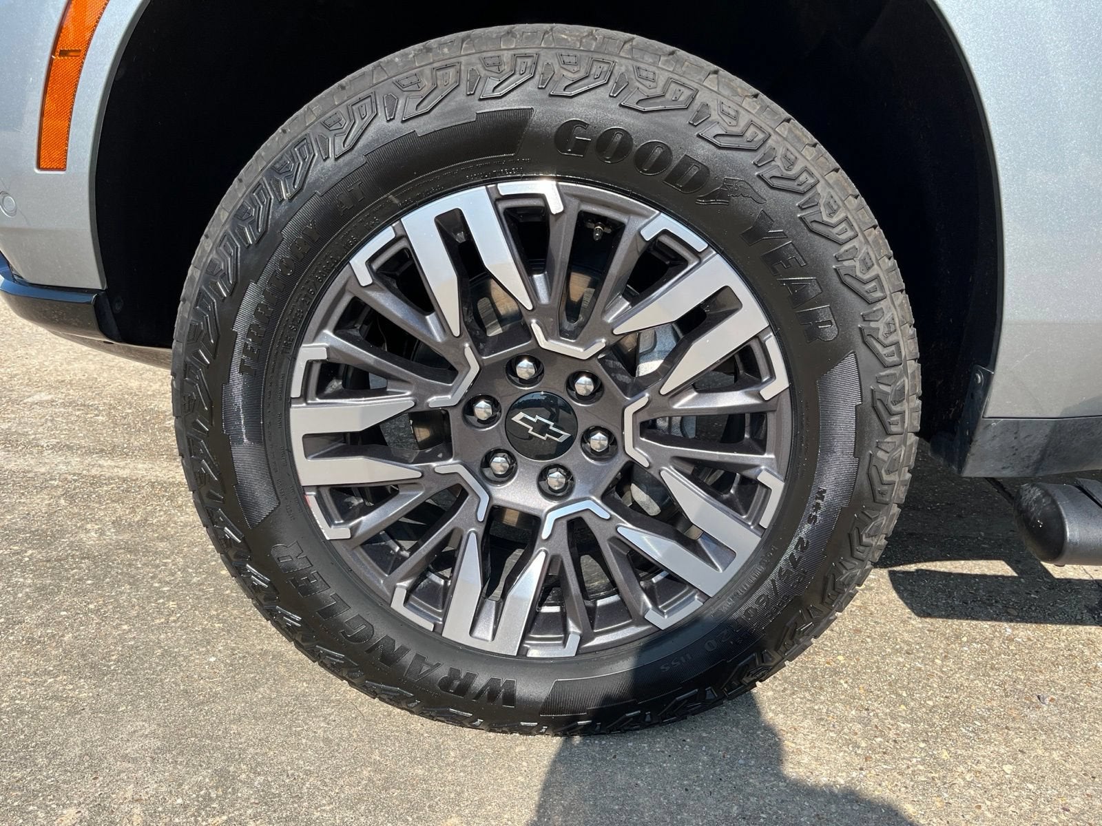 2025 Chevrolet Suburban Z71
