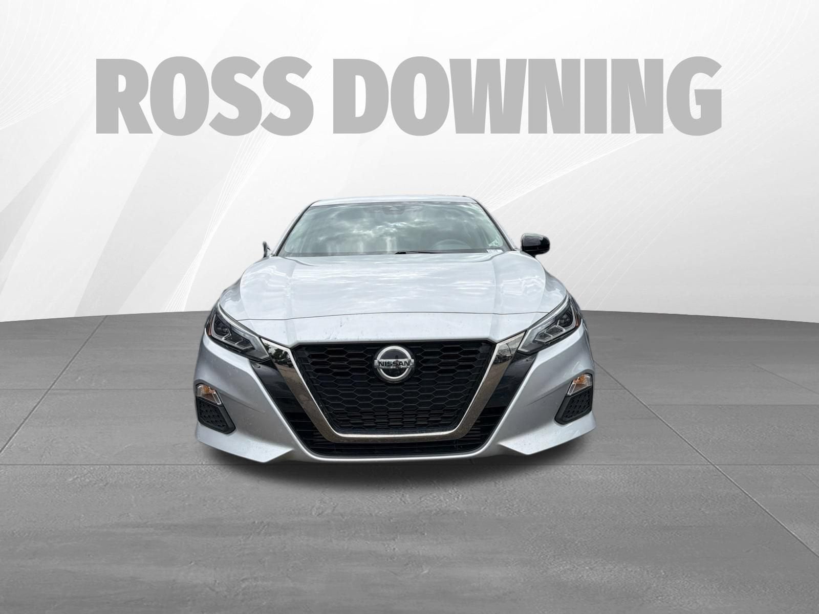 2022 Nissan Altima SR VC-Turbo FWD