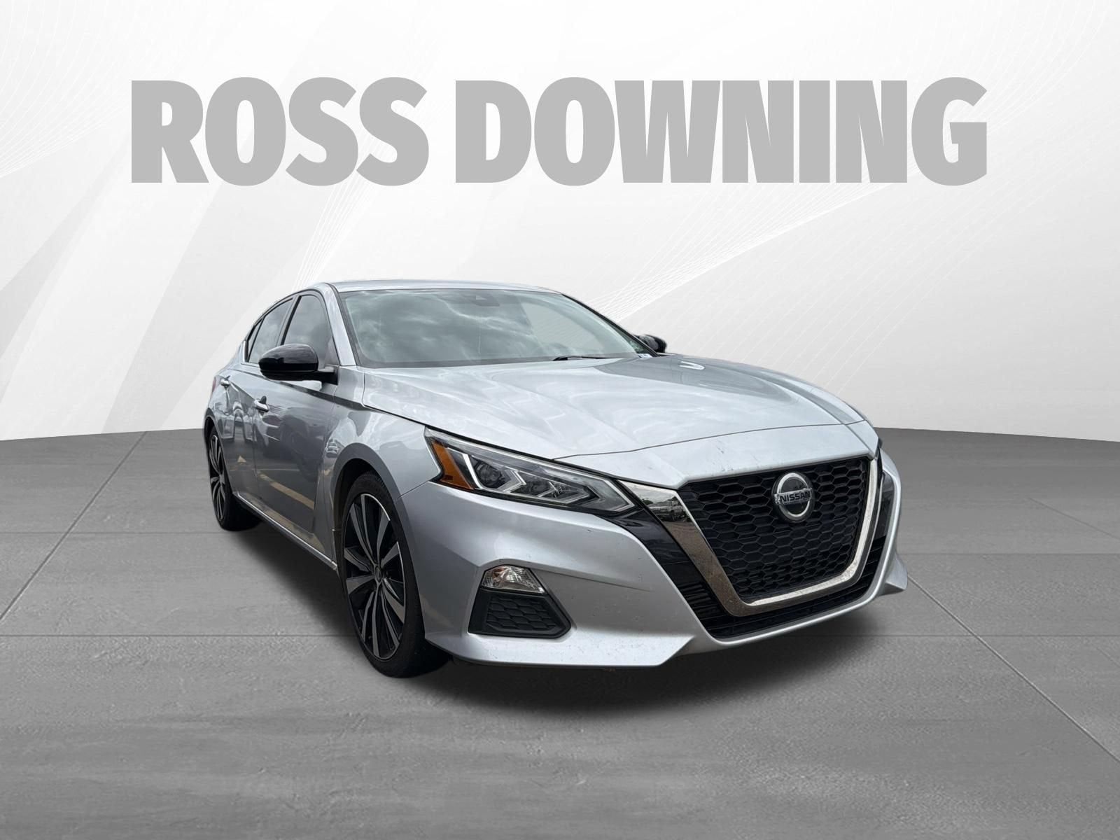 2022 Nissan Altima SR VC-Turbo FWD