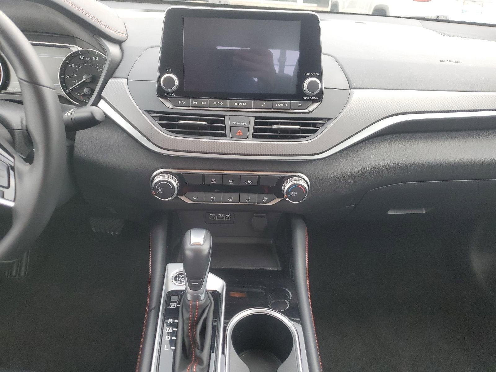 2025 Nissan Altima SR