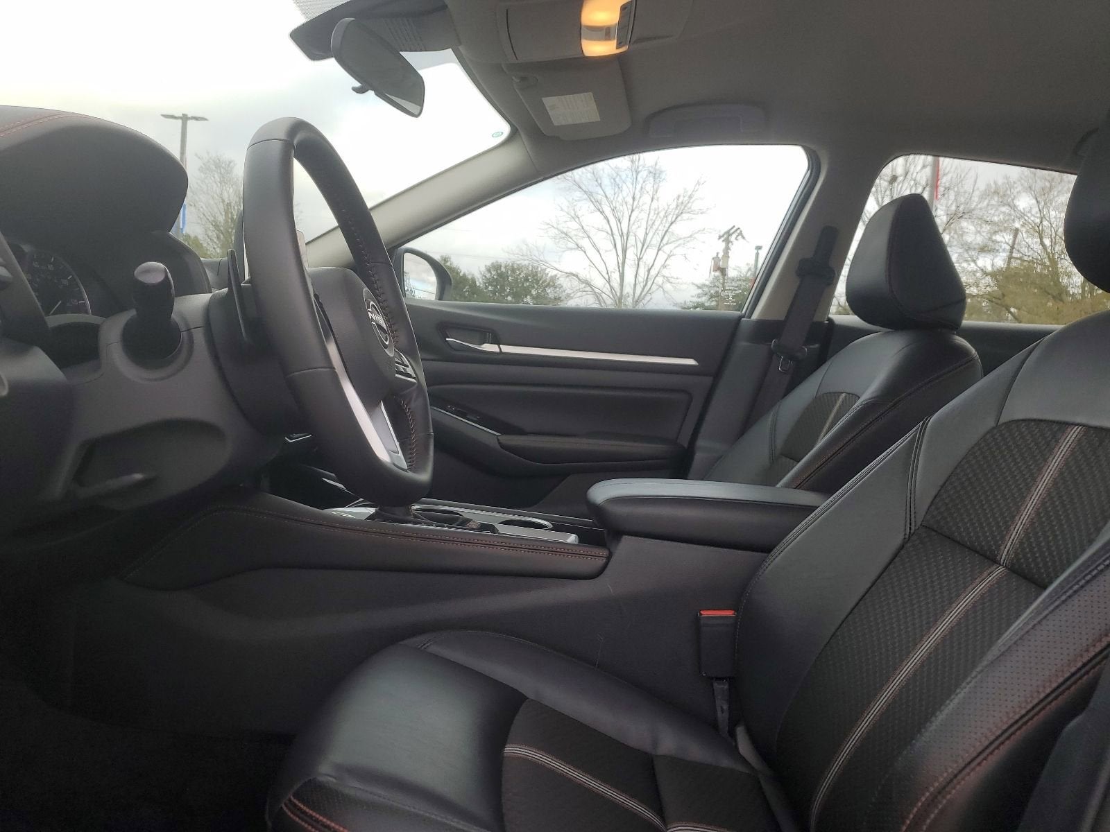 2025 Nissan Altima SR