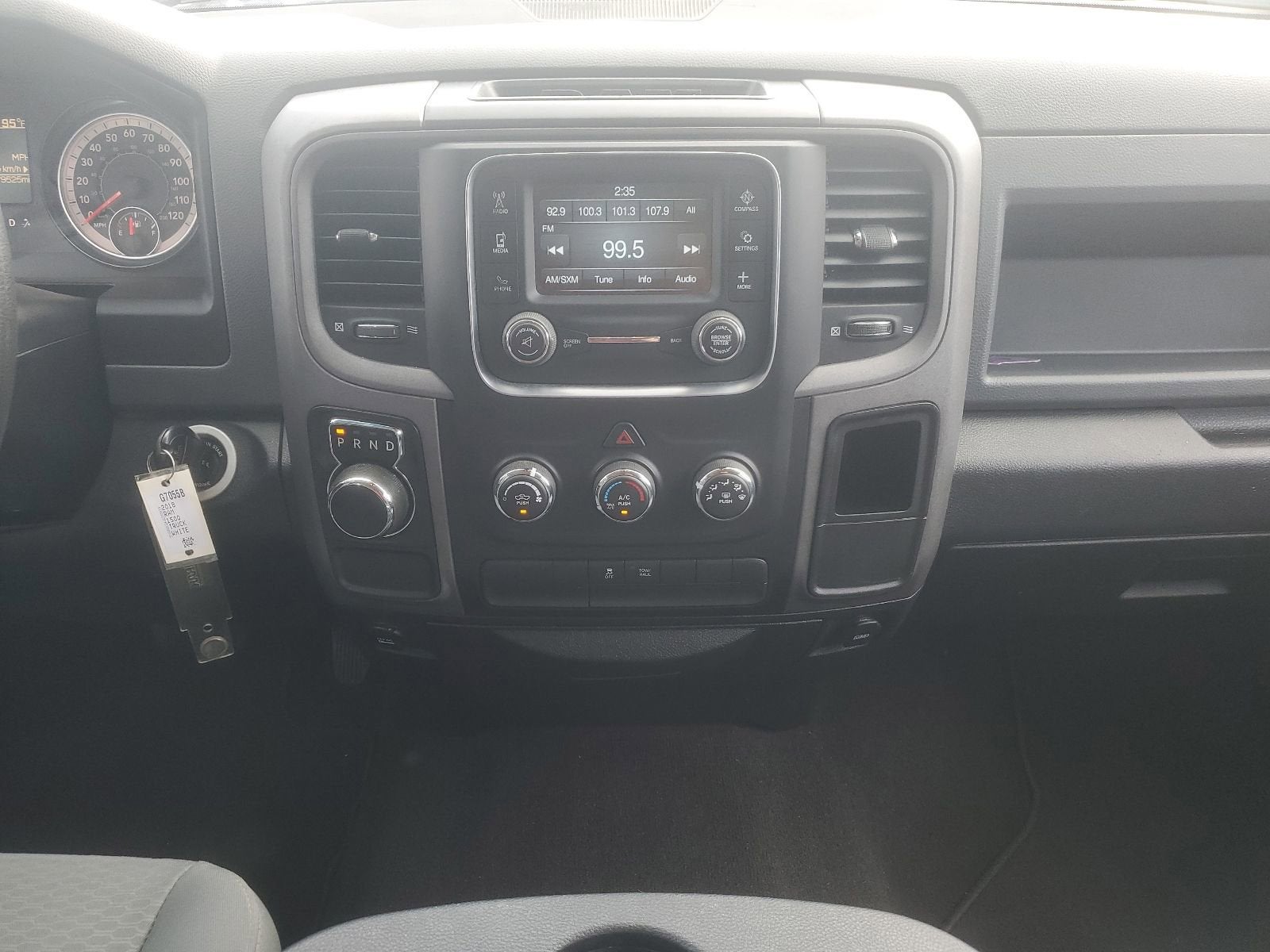 2018 RAM 1500 Express Crew Cab 4x2 5'7" Box