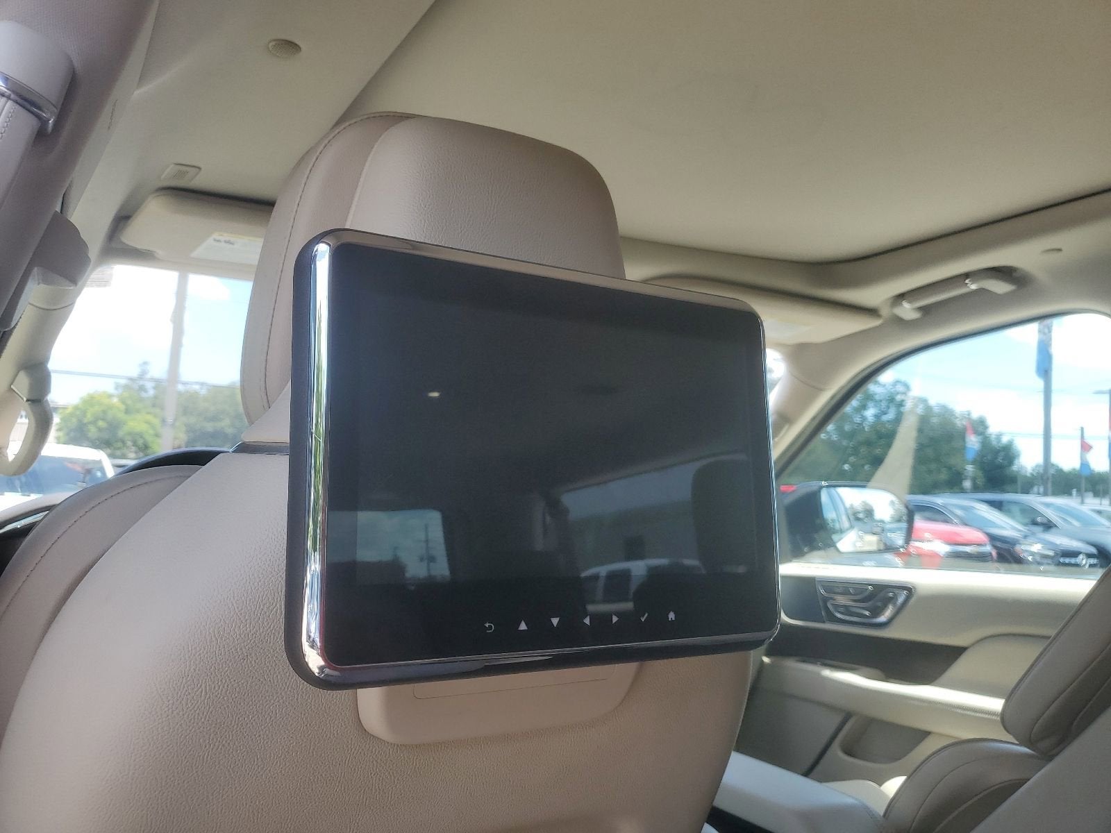 2019 Lincoln Navigator L Select