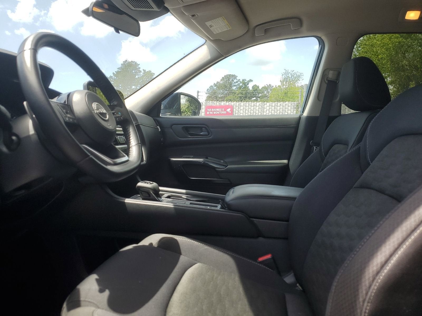 2023 Nissan Pathfinder SV