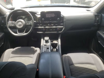 2023 Nissan Pathfinder SV