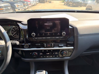 2024 Nissan Pathfinder SV FWD