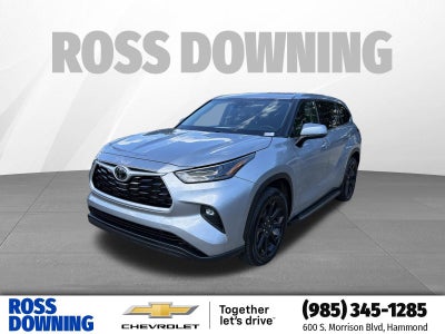 2022 Toyota Highlander LE