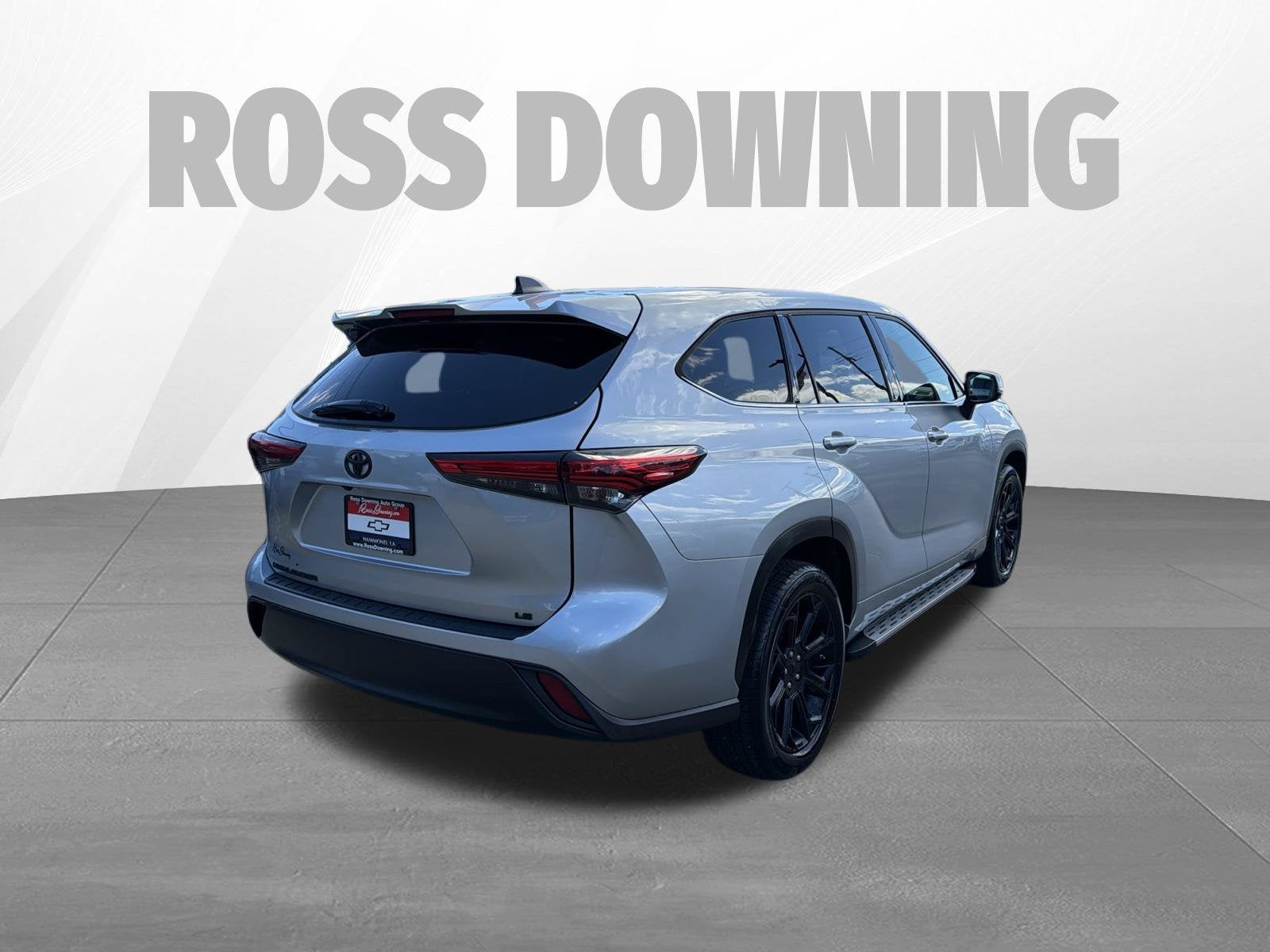 2022 Toyota Highlander LE