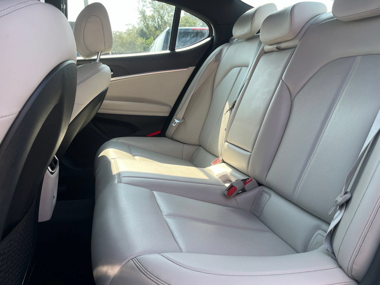 2024 Genesis G70 2.5T